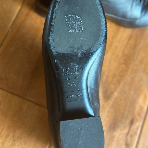 Authentic Chanel uniform - Picture 4 of 4